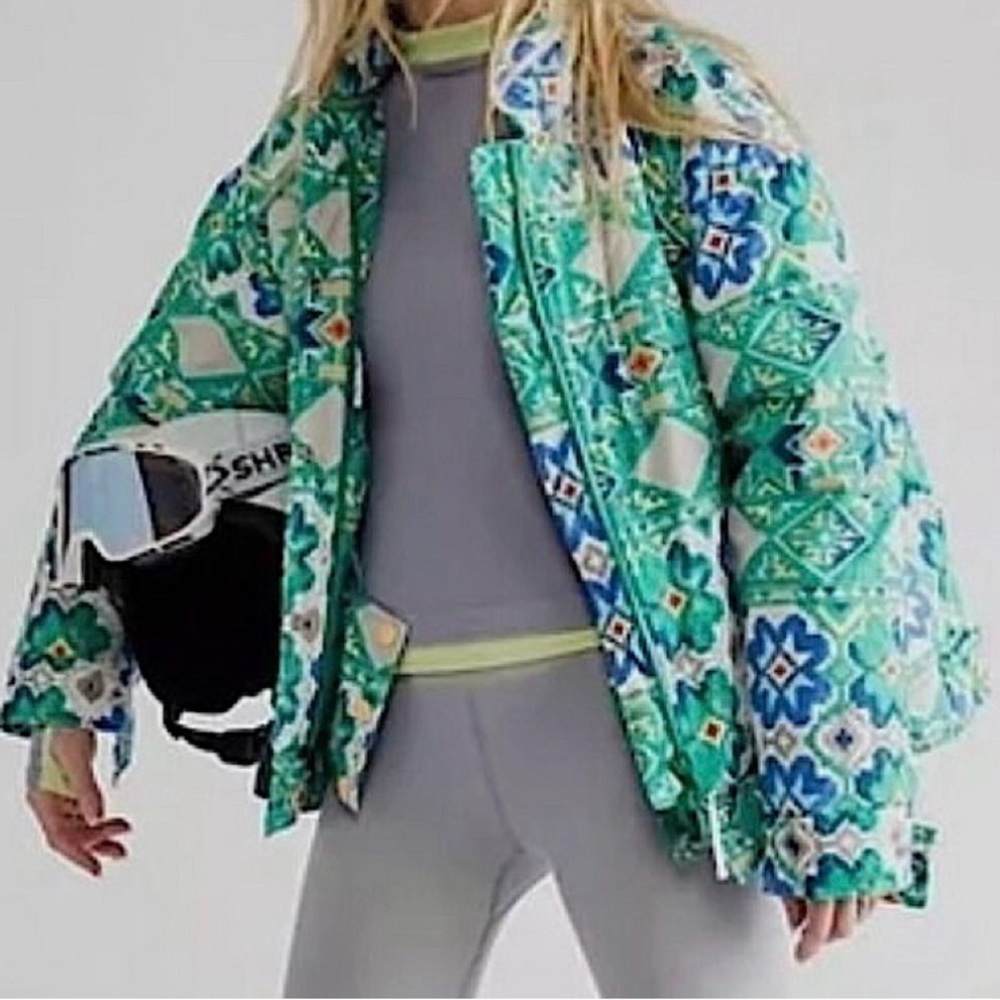 NEW FREE PEOPLE Bunny Slope Printed Puffer Snow Ski Board Jacket Green Size XS-S